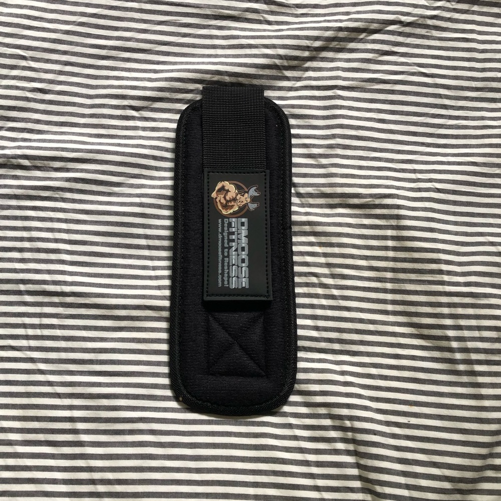 Ankle strap (1) for cable machines